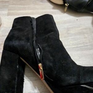 Chic Black Suede Ankle Boots
